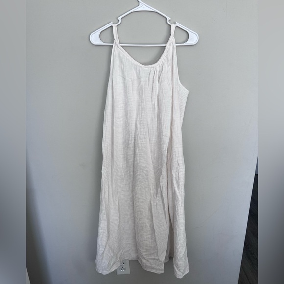 Cover up - Picture 2 of 2